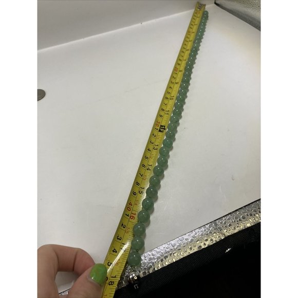 Stunning Sterling Silver And Jade Beaded Hand-knotted Necklace - Picture 7 of 9